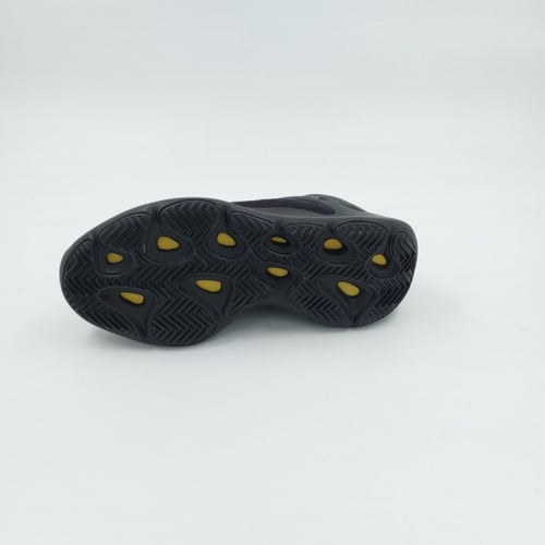 حذاء كاجوال 700