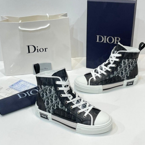 حذاء ديـــور Dior