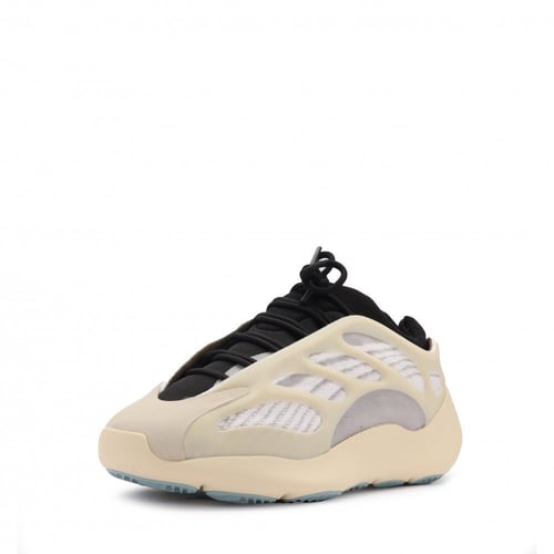 حذاء كاجوال 700