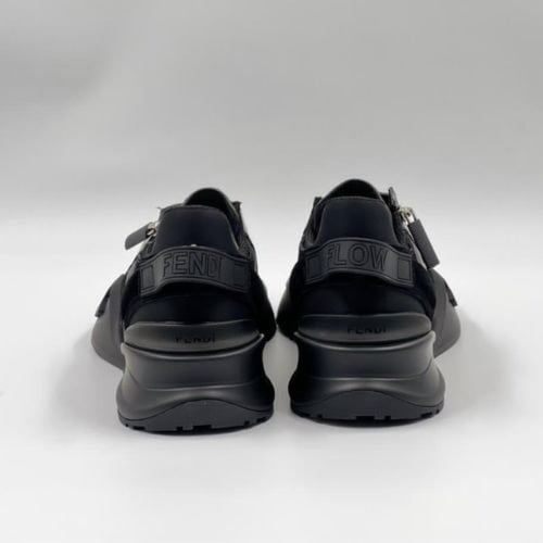 حذاء فيندي Fendi