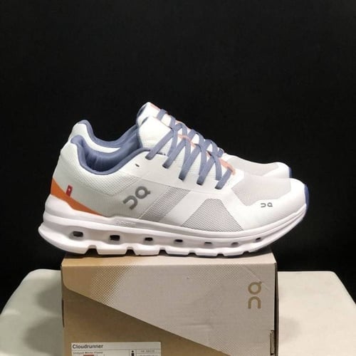 حذاء On Running cloud