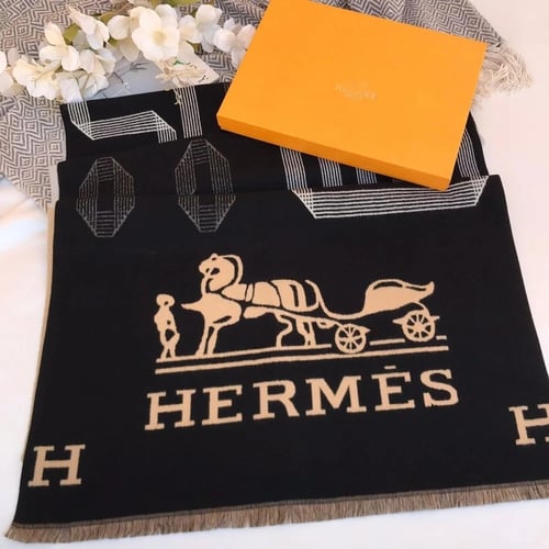 شيلان نسائية