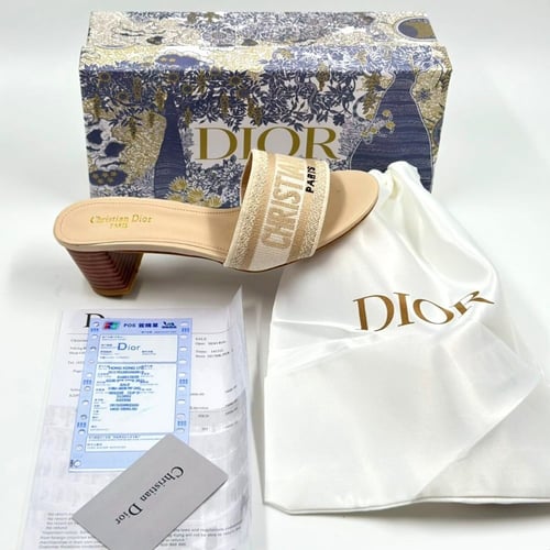 صندل ديـــور Dior
