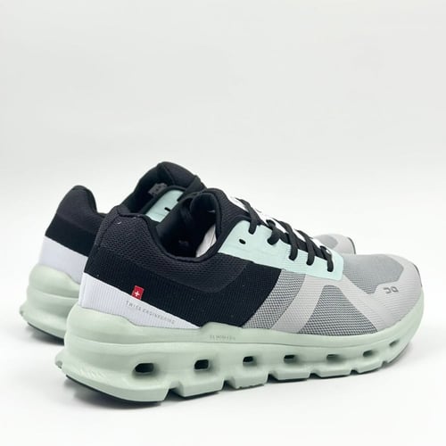 حذاء On Running cloud