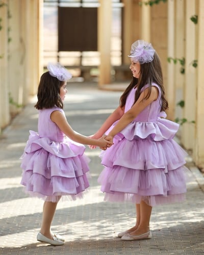 فستان أطفال ليلكي ممزوج بالتل