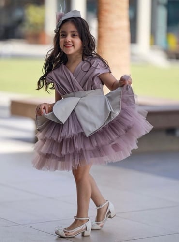 فستان اطفال بألوان جذابة