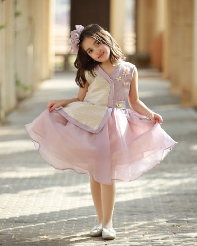 فستان أطفال بألوان جذابة من الجازار المنفوخ والجاك...