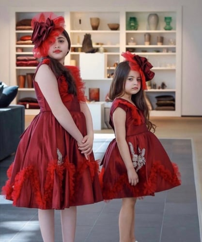 فستان أطفال عنابي تفته شانتون ممزوج مع التل