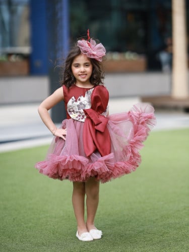 فستان أطفال بألوان التل الممزوجه بالتفته والجاكاار