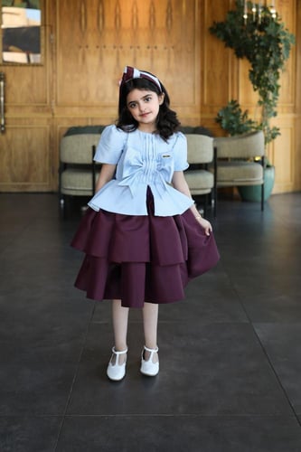 فستان بناتي فاخر بتدرج السماوي والعنابي