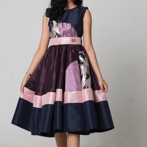 فستان السن المحير الفاخر من الوان التفته والبروكار...