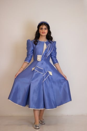 فستان السن المحير بالتفته الممزوجه