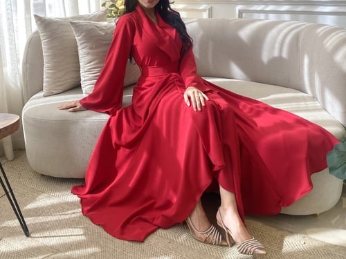 فستان نسائي مكسي كريب باللون الاحمر