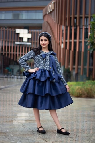 فستان من الشانيل الشتوي يتميز بأناقة استثنائية