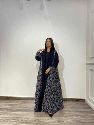 عبايه شانتون اسود ساده شانتون تطريز ابيض اسود