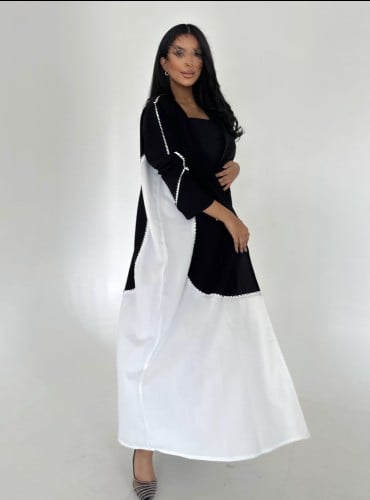 عباية كلوش مع تطريز على الاكمام