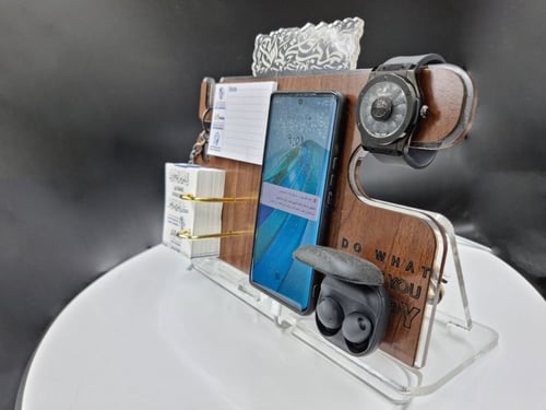 استاند ( تقويم + الجوال + ساعة + سماعة + مذكرة)