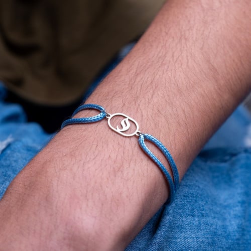 اسورة خيط حرف الواو ( و )