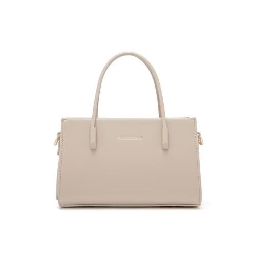 شنطة كاميلا لون لحمي