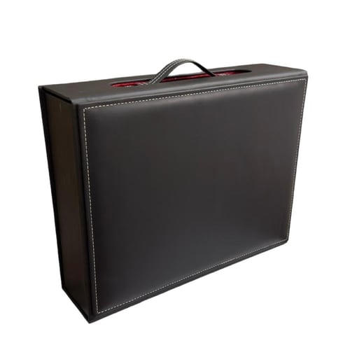 شنطة مميزه من الجلد الايطالي( أوقية+٢ عطر)