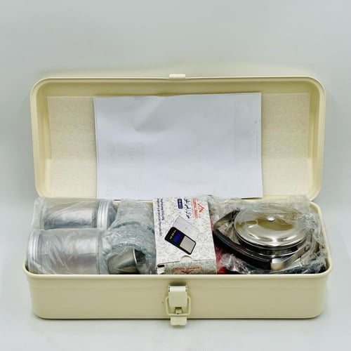 صندوق طقم عزبة شاي للرحلات تصميم متكامل ومتين للبر...