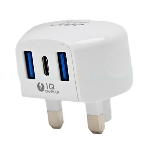 فيش جداري 3 مداخل (مدخلين USB ) (مدخل تايب سي PD)