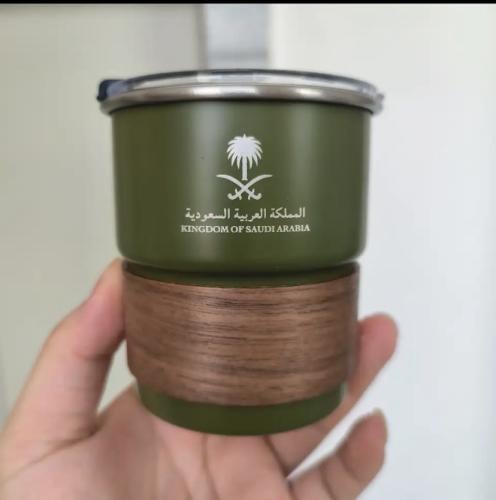 كوب بشعار المملكة