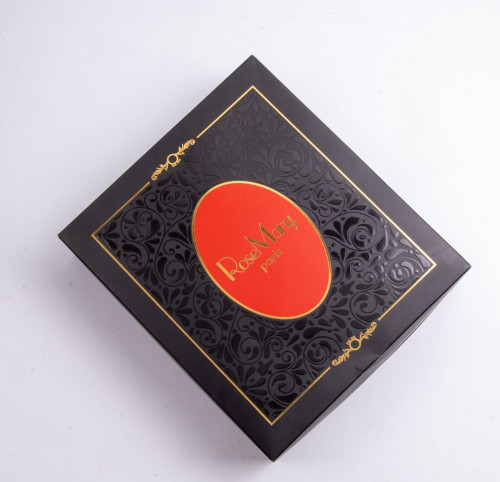 روزماري صندوق هدية أسود