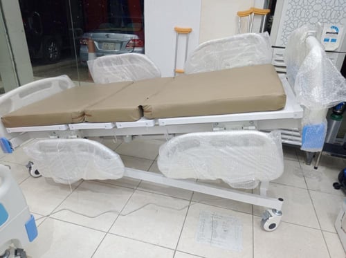 البكج الطبي الثاني ( سرير 5 حركات )