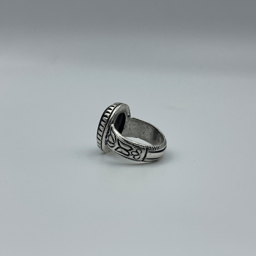 خاتم عقيق يمني فضة استرلينية 925 بتصميم نجراني (بك...