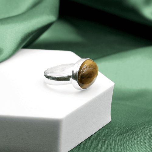 خاتم فضة ملكي عيار 925 متوج بالعقيق البرازيلي حجر...