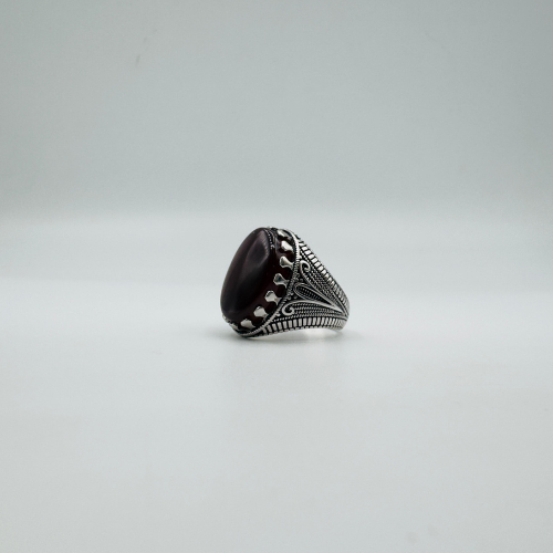 خاتم فضة عيار 925 مزين بعقيق برازيلي كرزي بتصميم ج...