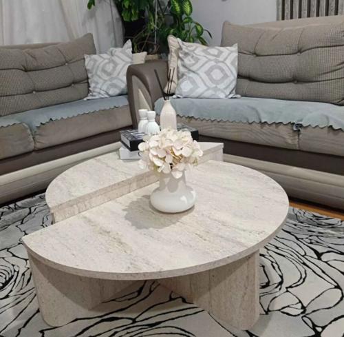 طاولة رخام ترفنتينو دورين 120*120 سم