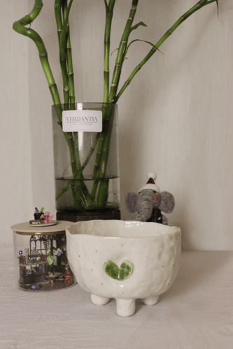 بوتس في مركن صناعة يدوية