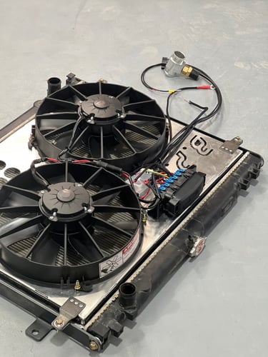 بكج مراوح هايلكس تايلندية 06/15