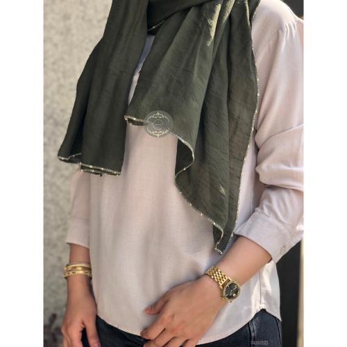 طرحة لنن لون زيتي بتطريز ناعم من الاطراف (