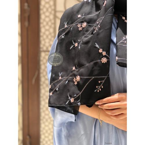 طرحة بوال بتطريز بكامل الطرحة غصن وورود