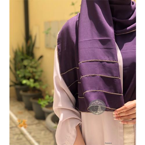 طرحة بوال لون بنفسجي بتطريز ذهبي من طرف واحد