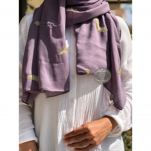 طرحة بوال بتطريز ريشة لون موف فاتح