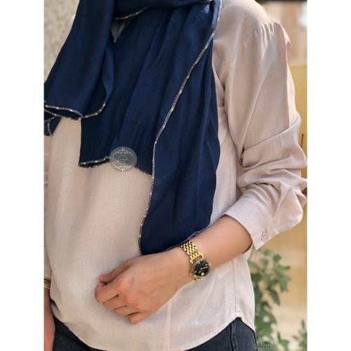 طرحة لنن لون كحلي بتطريز ناعم من الاطراف (