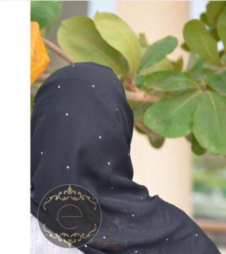 طرحة بوال لون أسود مع ستراس