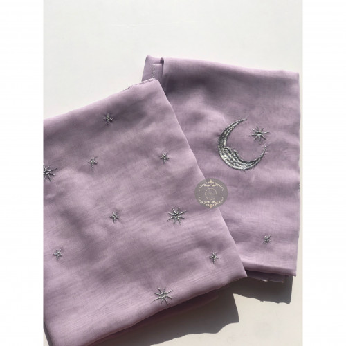 طرحة بوال لون موف فاتح بتطريز على شكل هلال ونجوم