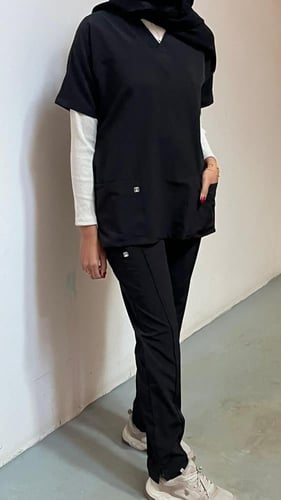 باقة طقمين كاملين سكراب 2 بلوزه و 2 بنطلون من بران...