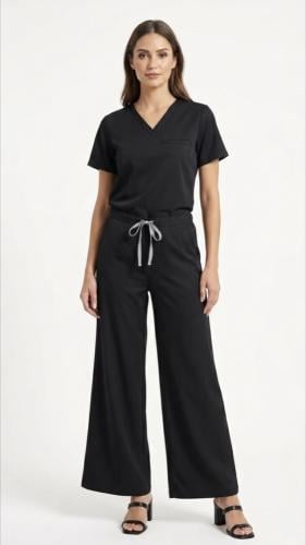 طقم سكراب ب قصه واسعة لون اسود | Black