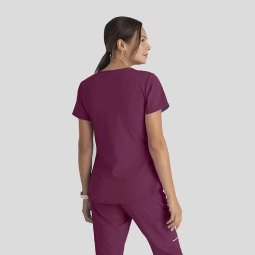 بلوزة سكيتشرز لون عنابي | Wine