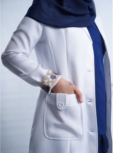 لابكوت مسك من ماركة لا ب ميد |36 إنش LAB MED