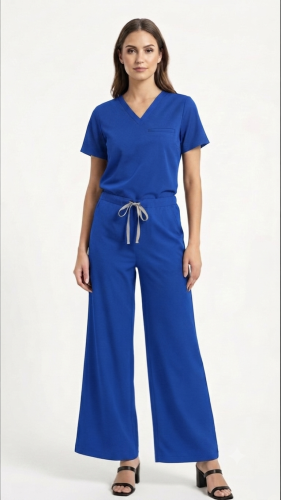 طقم سكراب ب قصه توب v واسعة لون ازرق | Yale Blue