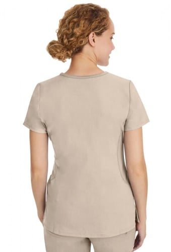 بلوزة سكراب طبي جوليت من هيلينق هاند لون بيج