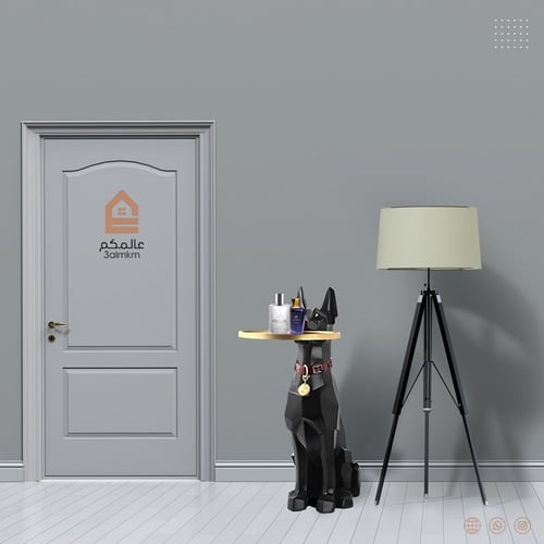 طاولة جانبية بشكل جيرمن يحمل صحن