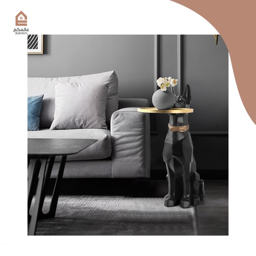 طاولة جانبية بشكل جيرمن يحمل صحن